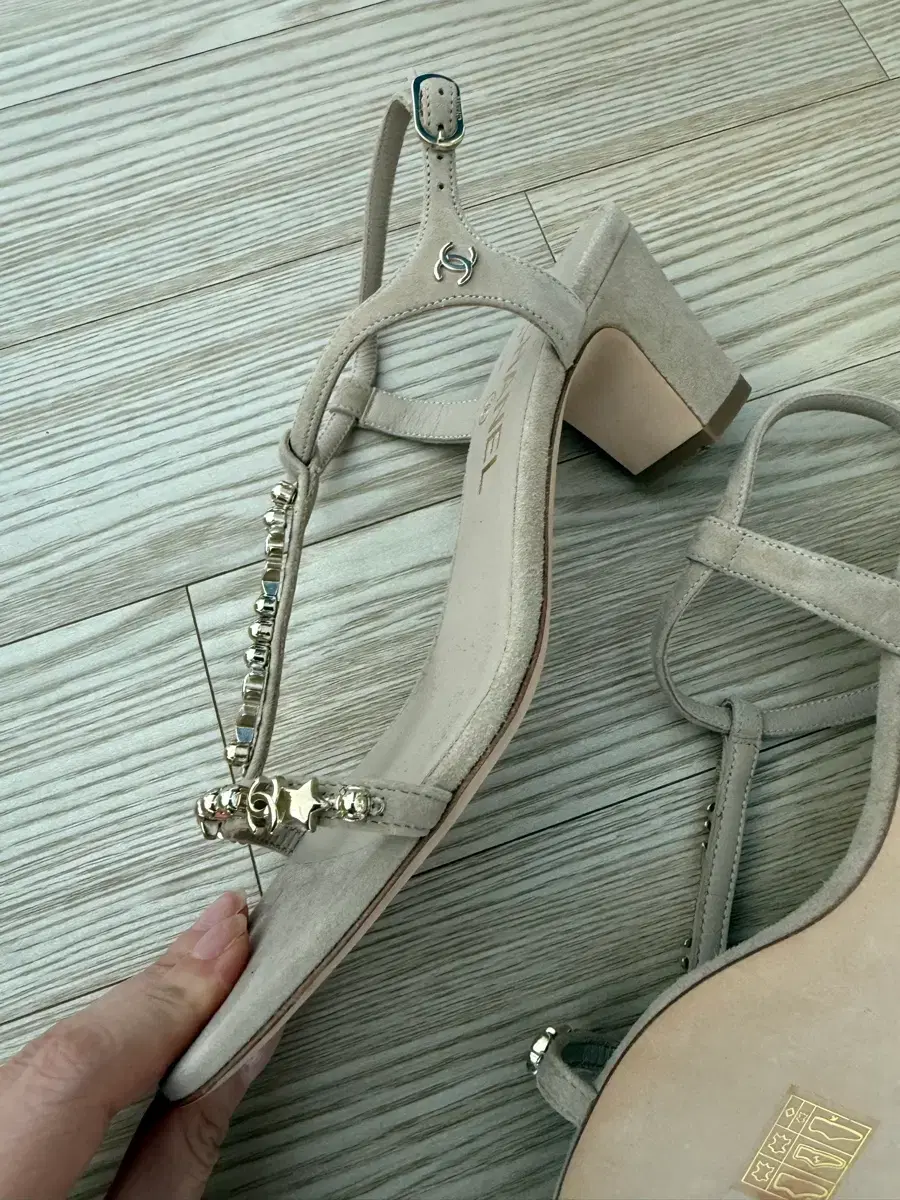thumbnail-5